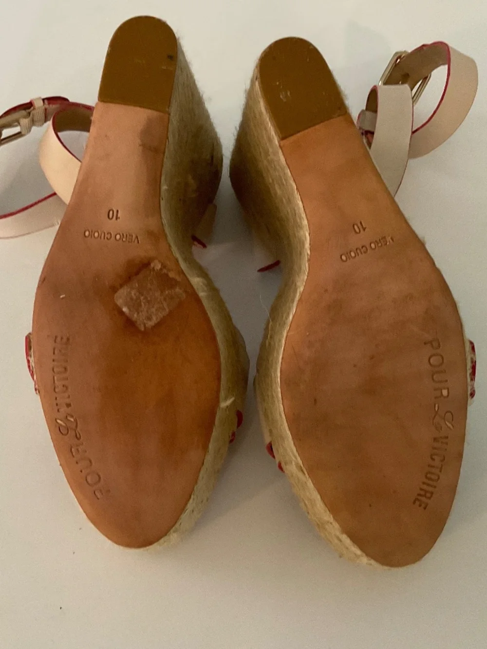POUR LA VICTOIRE Jaclyn Espadrille Wedge Leather Sandals in Tan Size 10